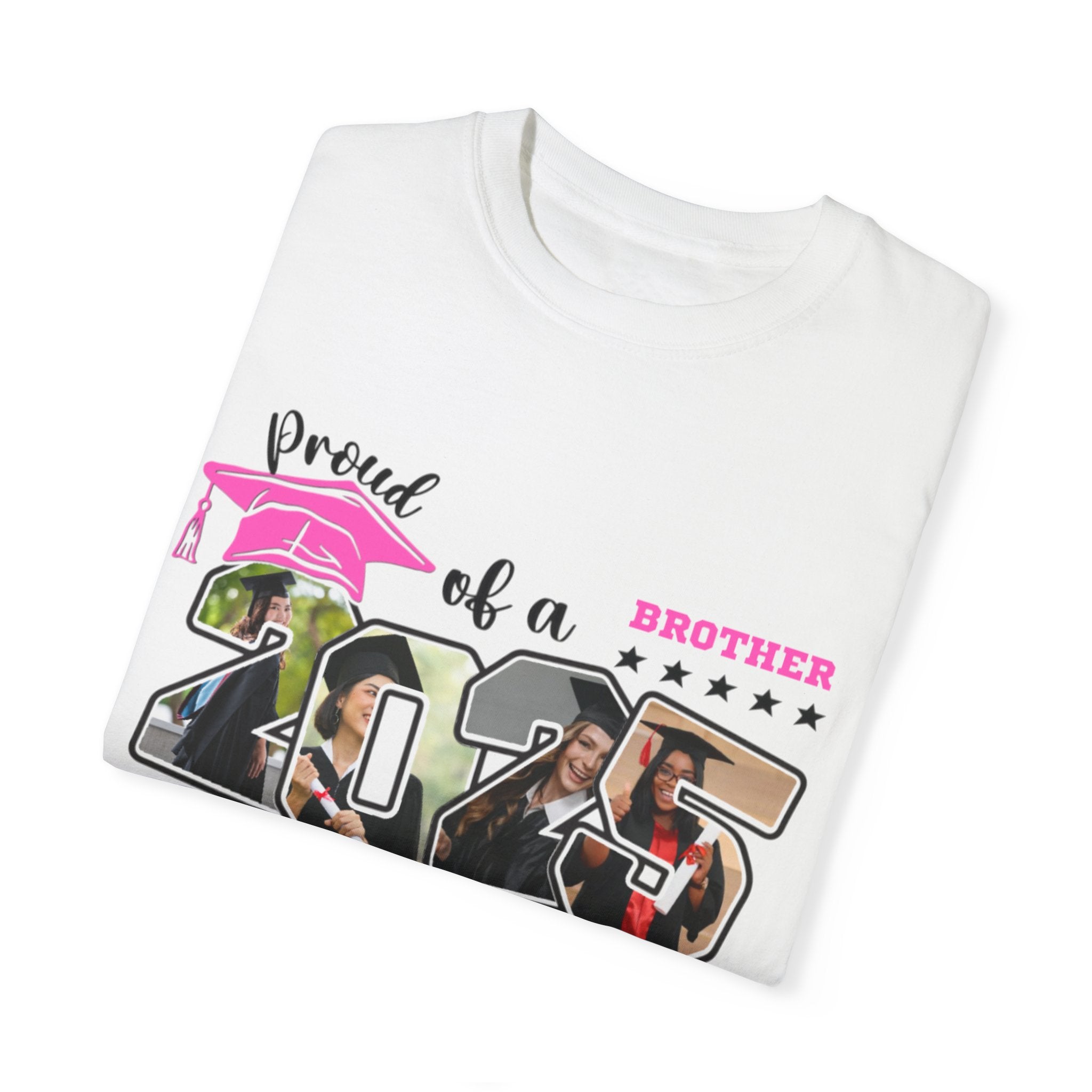 Unisex Proud Family Graduate 2025 T-Shirt – Soft-Style Comfort