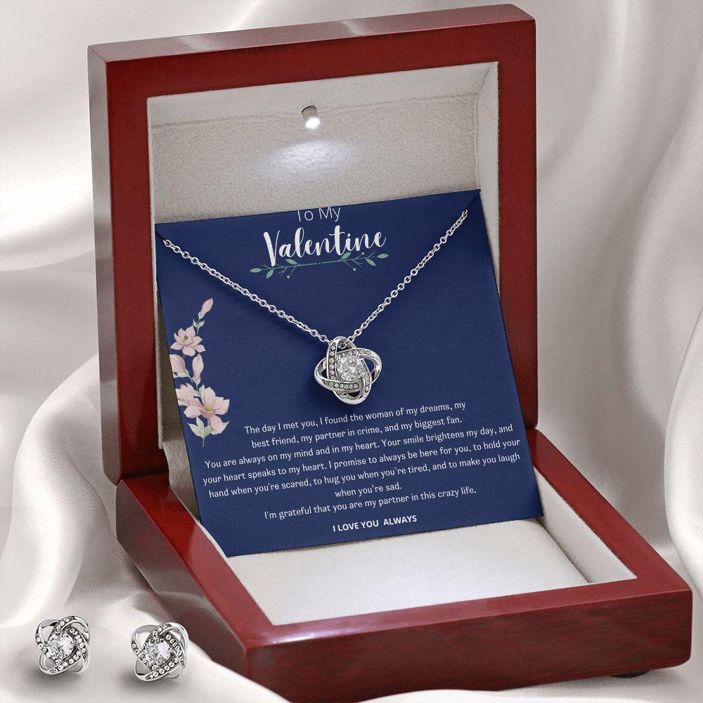 My Valentine | Gorgeous Love Knot Earring & Necklace Set